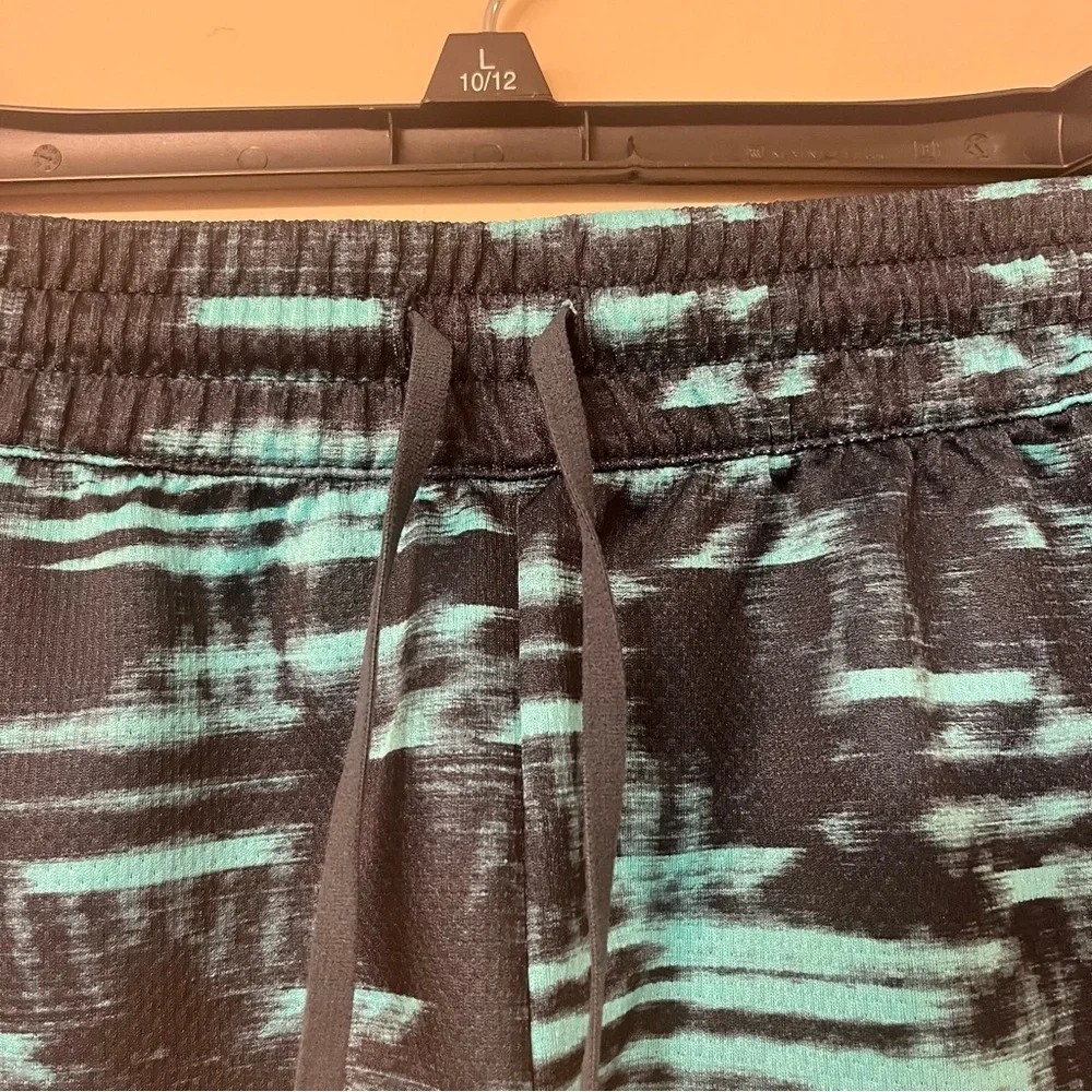 Women’s size small Reebok blue teal elastic waist running shorts athletic